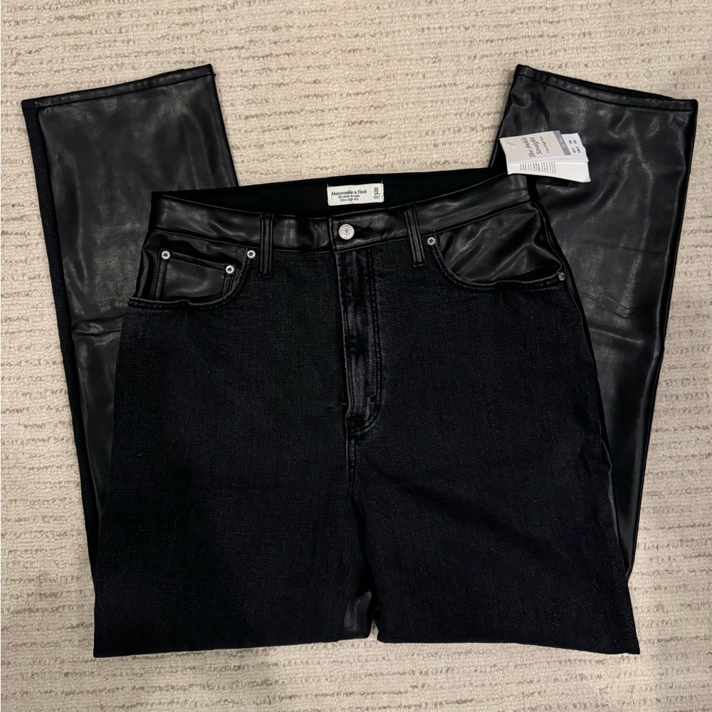 Abercrombie Ankle Straight Jeans